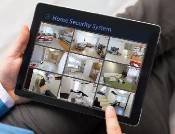 The technology is here. Set up your own low-cost DIY home security system.