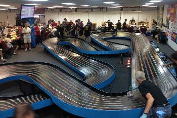 Slot car track