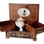 Music box with ballerina