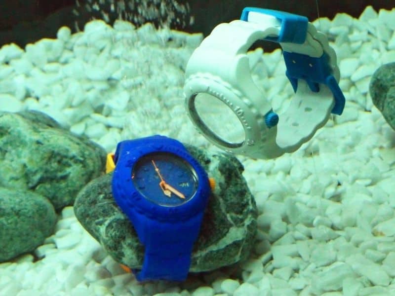 Waterproof watch for kids